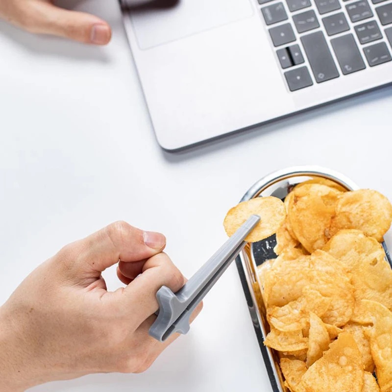 1PC Lazy Fingers Chopsticks -  - Snacks Food Video recensie en prijs